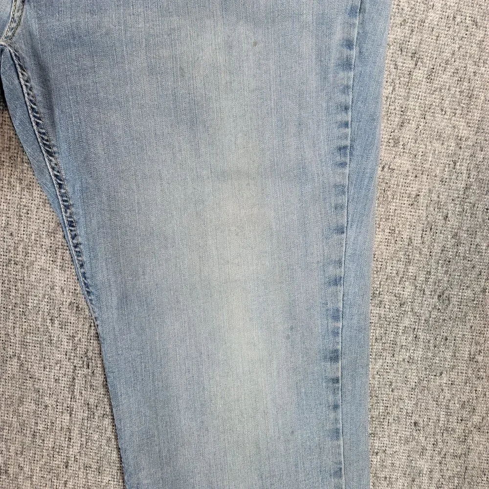 Levi's 541 Athletic Taper Jeans Men's 44x32 Light Wash Distressed Paint Stained